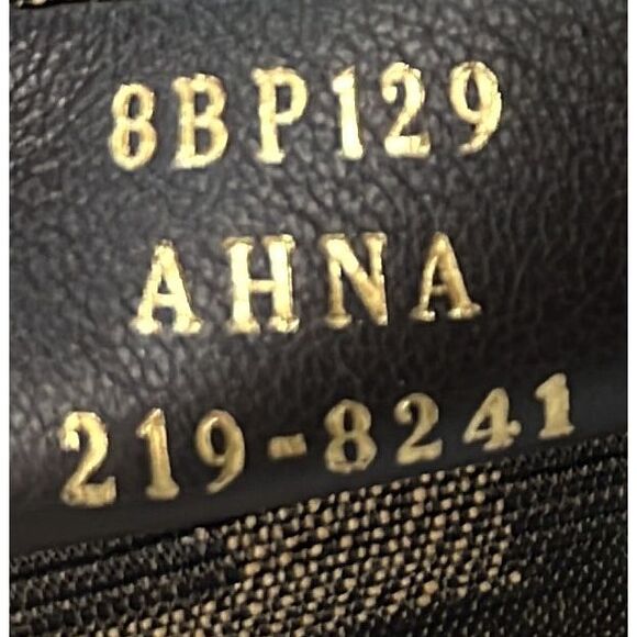 Fendi First Bag Shearling Small Pink - Picture 8 of 8